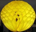 Darázsfészkes gömb, papír 30 cm citromsárga