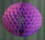 Darázsfészkes gömb, papír 30 cm lila