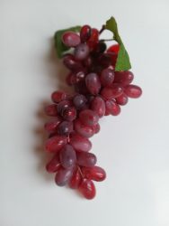 Hosszúkás szemű  lila szőlő (85 szemes) (mű)