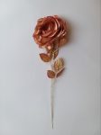 Metál színű rózsa bronz (mű)